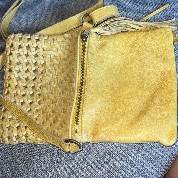 Latico lave Yellow Leather Crossbody good condition with one stain - Picture 9 of 15